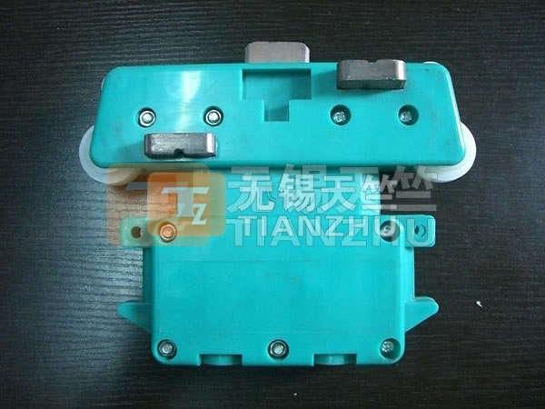 平腳滑觸線(xiàn)5極.jpg 20111218164023858.jpg